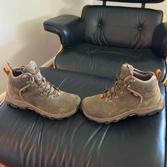 Men’s Teva Riva Mid Leather Water Proof Hiking Boots Size 8.5 - Picture 5 of 7